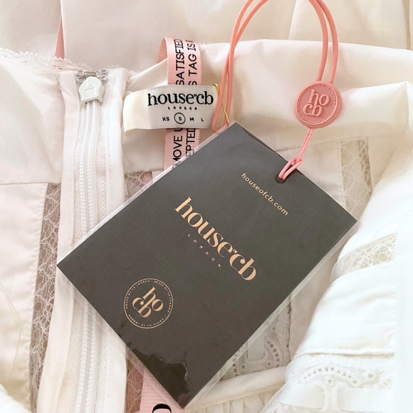 NEW House of CB Perle Dress White Small - Picture 16 of 17